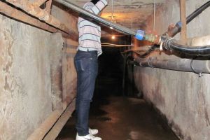 Un bărbat a murit electrocutata în subsolul unui bloc