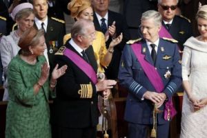 Fostul rege Albert al II-lea al Belgiei, obligat să dea mostre de ADN într-un caz de stabilire a paternităţii