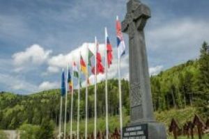 Cimitirul Internaţional din Valea Uzului nu se va închide legal