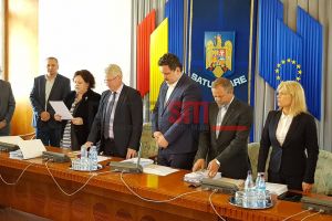 FOTO. Consilier judeţean nou în locul regretatului Nicolae Bura. A depus jurământul