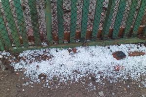 Grindină şi fulgere: COD PORTOCALIU în mai multe localităţi din Bihor