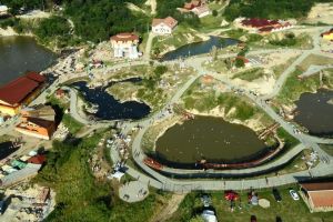 Ocna Sibiului reînfloreşte – Investiţii de peste 14,5 milioane lei în zone de agrement, parcări şi lacuri