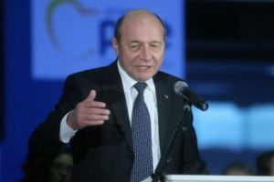 Traian Băsescu nu îl recunoaşte de şef pe Rareş Bogdan