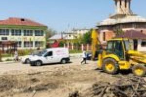 Primăria Oraviţa investeşte în culte. Nu toţi consilierii locali sunt de acord…