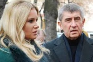 Foc de armă tras în avionul premierului. Breaking news la Bruxelles