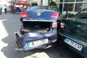 Răniţi în accident la Curtea de Argeş