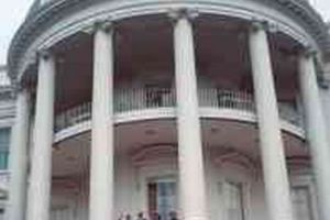 Șoc la Casa Albă. Un bărbat şi-a dat foc