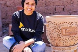 O studentă din Maroc a inventat frigiderul din argilă