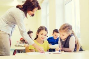 Profesorii care predau limba română la secţia maghiară, invitaţi la Academia de vară „Bolyai”