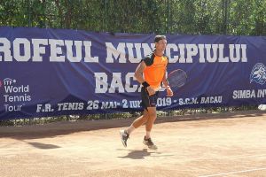 Tenis/ Trofeul Municipiului Bacău. Favoriţii s-au impus