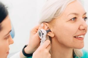 Surzi la pacienţi: E o adevărată aventură să-ţi faci programare la ORL, în ambulatorul Spitalului Judeţean