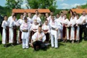 Valea Bistrei promovează tradiţiile populare în rândul copiilor