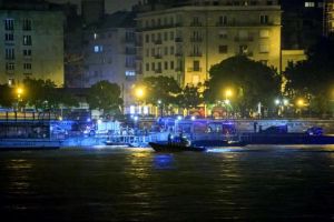 Accident groaznic pe Dunăre, la Budapesta: Un vas plin cu turişti s-a scufundat, şapte persoane au murit, 19 sunt dispărute (FOTO)