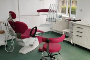 FOTO: Aparatură de ultimă generaţie la cabinetul de stomatologie al Colegiului Agricol “Traian Săvulescu”