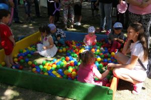 Activităţi de 1 iunie, pe Pietonalul Unirii, organizate de Primăria Botoşani