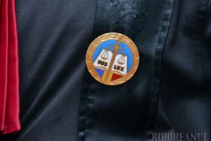 Înlăturarea erorilor, omisiunilor şi lămurirea hotărârii judecătoreşti