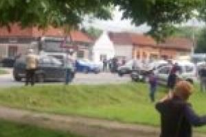 NEWS ALERT. Maşină a Poliţiei din Oţelu Roşu, implicată într-un accident rutier deosebit de grav!