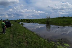 FOTO. A pescuit ilegal şi a căzut în ,,plasa” jandarmilor sătmăreni