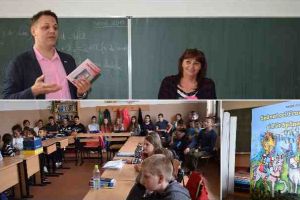 FOTO: La Meteş, pentru 1 iunie,  Caravană de carte, dansuri şi îngheţată