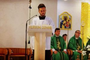 Să ne mândrim cu el!Un tânăr piteştean va dialoga cu Papa Francisc