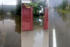 A fost COD PORTOCALIU: Gospodării INUNDATE la Sebiş şi Igneşti (FOTO)