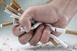 Sute de argeşeni răpuşi, anual, de boli cauzate de fumat