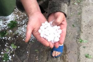 COD PORTOCALIU de furtuni şi grindină în localităţi din Bihor!