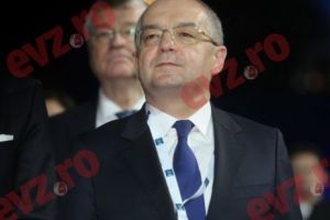 Revoltă în PNL. Boc acuzat că a pierdut alegerile la Cluj în faţa USR