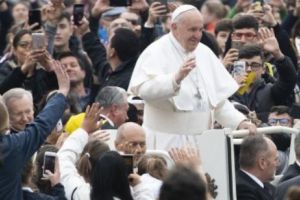 Papa în România 2019. Programul pe ore. Va beatifica şapte epsicopi greco-catolici şi se va întâlni cu romii