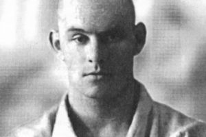 Înnebunit de acordeon, Putin s-a apucat de judo