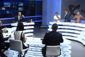 Bombă în Media. Patronul unei mari televiziuni a fugit din ţară?! Concurenţa îşi „freacă mâinile”