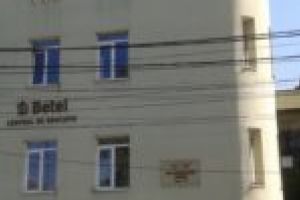 Elevii Liceului Baptist au probleme cu terenul de sport. Nicolae Robu, atac la un angajat al Primăriei!