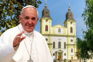 Două trenuri speciale! 4.600 de credincioşi greco-catolici bihoreni vor participa la Liturghia oficiată la Blaj de Papa Francisc (FOTO)