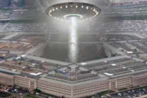 Flotă de OZN-uri la Pentagon?! Mărturiile piloţilor de vânătoare din SUA şi fotografiile care au făcut înconjurul lumii - Foto