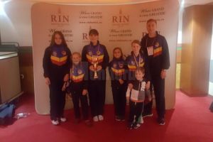 O medalie de aur şi patru de bronz pentru tineri suceveni, la Campionatul Mondial de Karate