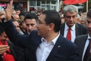 Ipoteză bombă pentru Palatul Victoria. Cine ar putea reveni în fotoliul de premier