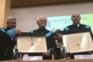 Doi laureaţi ai premiilor Nobel, împreună la Timişoara! Oamenii de ştiinţă au devenit Doctor Honoris Causa ai UVT