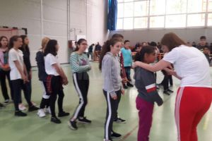 Concursuri, muzică, activităţi sportive şi distracţie pentru toţi copiii şi tinerii din ...