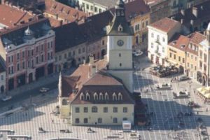 Martin, poliţistul german care i-a ajutat pe românii din Munchen să ajungă la vot, va fi premiat de Consiliul Judeţean Braşov şi de Autoritatea Teritorială de Ordine Publică Braşov.
