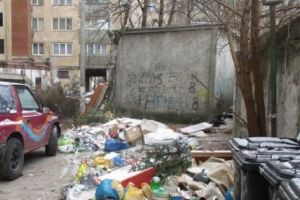 Datorii uriaşe către Salubritate