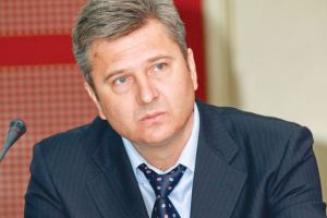 Cu cine a fost coleg la Academia Navala. Detalii din trecutul lui Florentin Pandele. Și-a anuntat candidatura la prezidentiale