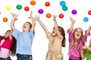 CONSILIUL JUDETEAN: SPECTACOLE, ATELIERE TEMATICE ŞI EXPOZIŢII,  DEDICATE COPIILOR, DE ZIUA LOR