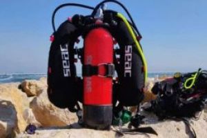 Fotografia zilei: Scafandrii maramureseni au intervenit pentru recuperarea trupului unui tanar disparut in Marea Neagra