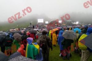 Detalii senzaţionale de vizita Papei Francisc. Cine ajută serviciile la paza Suveranului Pontif