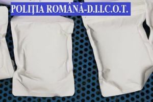 Traficant internaţional prins în flagrant cu un kilogram de amfetamină, la Timişoara