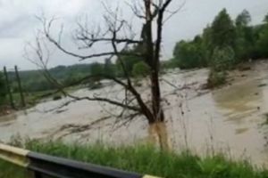 Tragedie în Prahova. Trei dintre copiii dispăruţi au fost găsiţi morţi