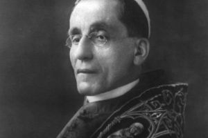 Scurta şi furtunoasa relaţie Vatican-România