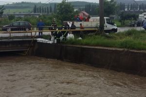 Pericol la Peştiş: Petacul se umflă iarăşi