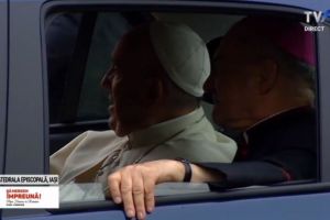 LIVE VIDEO/ Vizita Suveranului Pontif la Iaşi. Papa Francisc se va întâlni cu aproximativ 800 de bolnavi şi persoane în vârstă