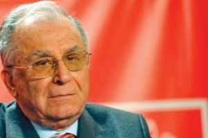 Spitalul Elias: Starea de sanatate a lui Ion Iliescu evolueaza favorabil; fostul presedinte ramane internat